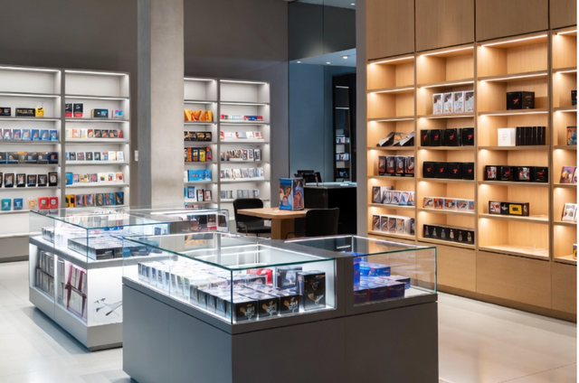 <h1>NEW JERSEY'S PREMIER TRADING CARD CLUBHOUSE</h1>